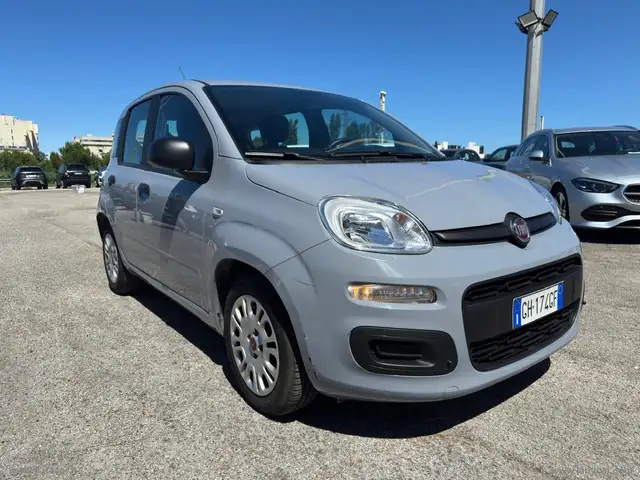 Fiat Panda view 3