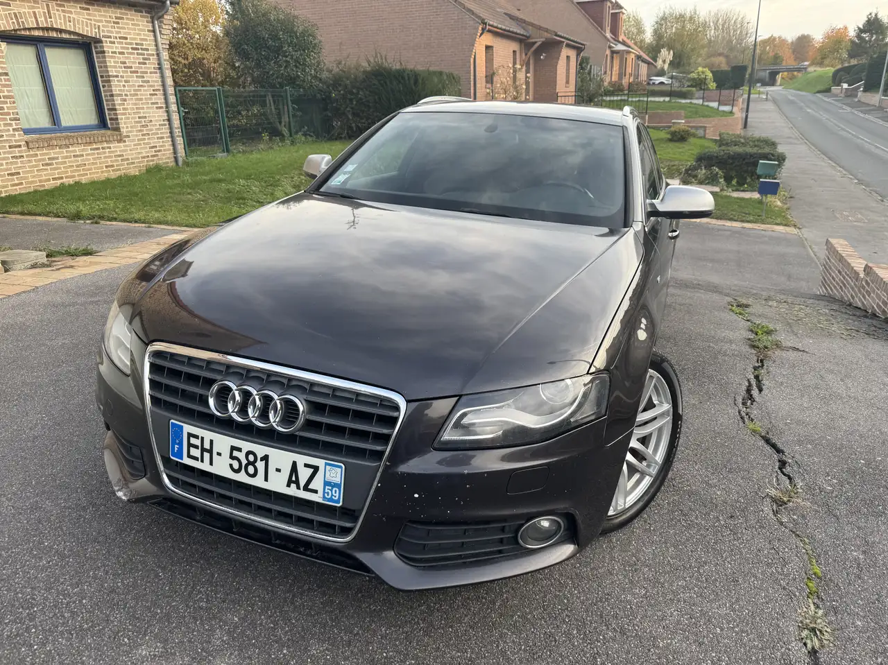 Audi A4 AVANT 2.0 TDI 136 S LINE