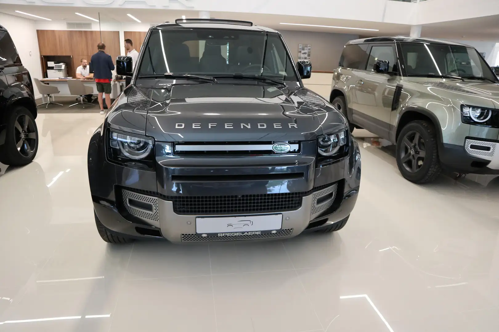 Land Rover Defender 110 D200 X-Dynamic SE AWD Auto Gris - 2