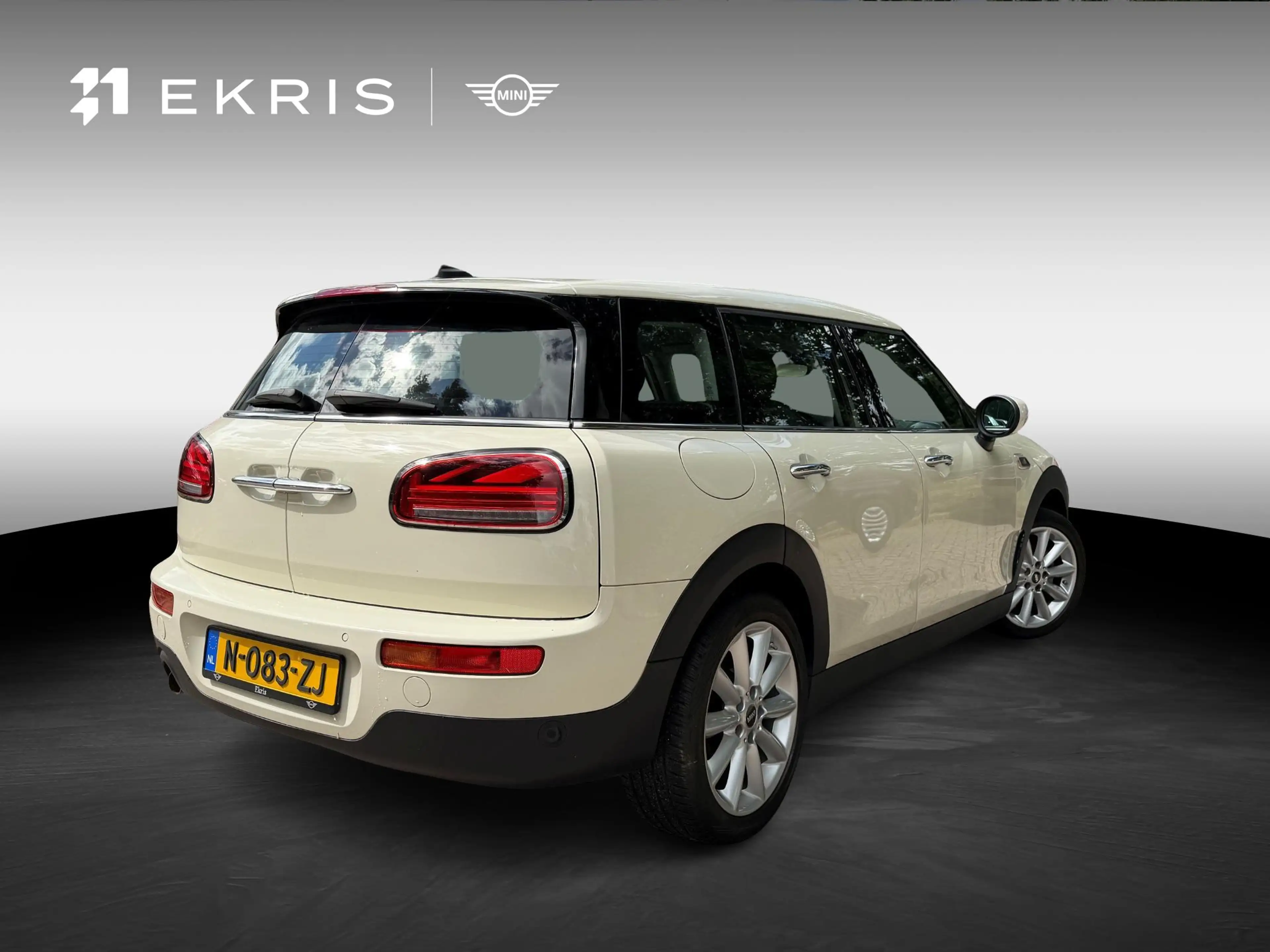 MINI One Clubman | Classic Uitvoering | 17" LM Vent Spoke | Connect — photo 3