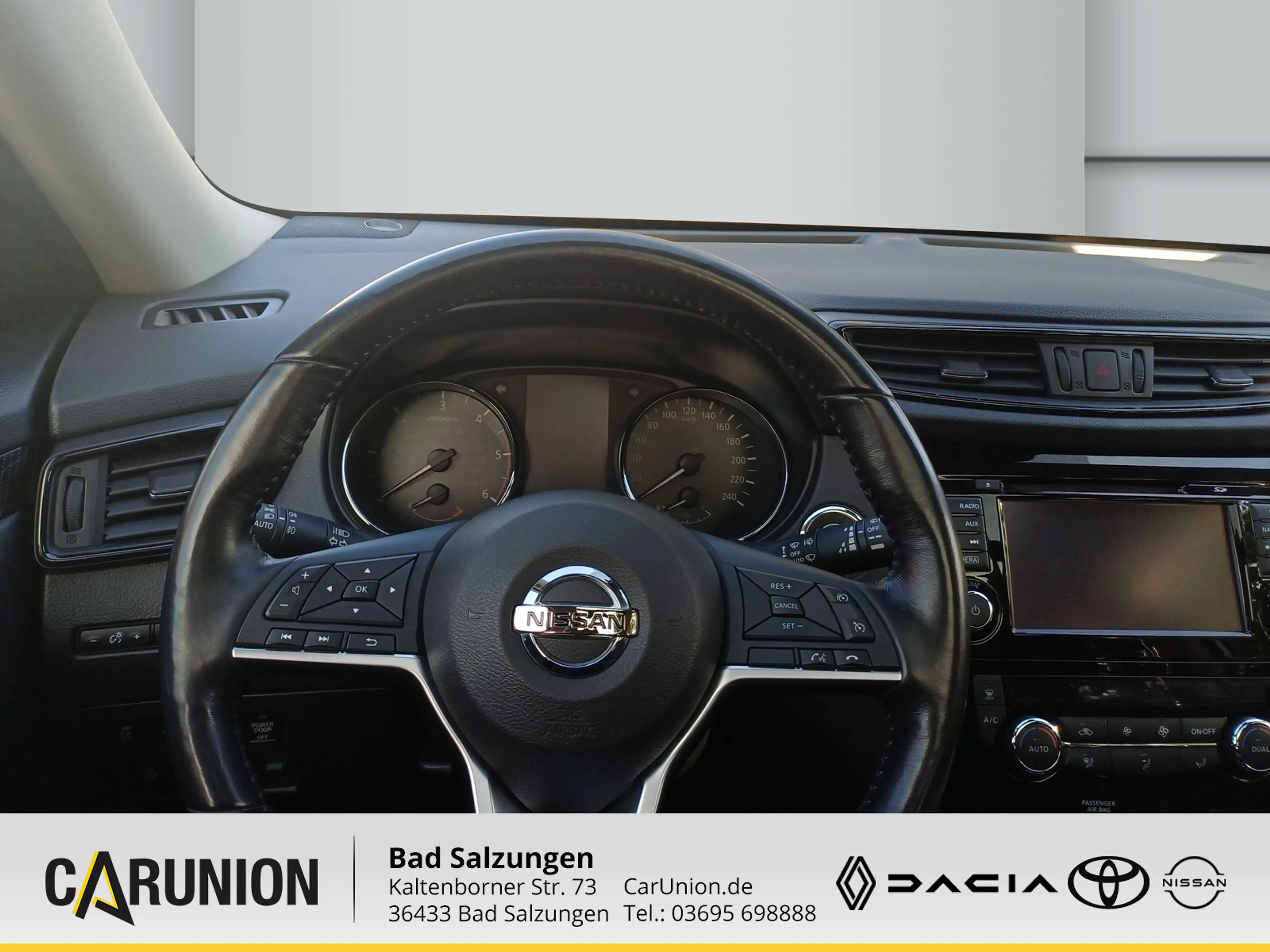 Nissan X-Trail 2,0 dCi N-Connecta 4x4 — photo 10