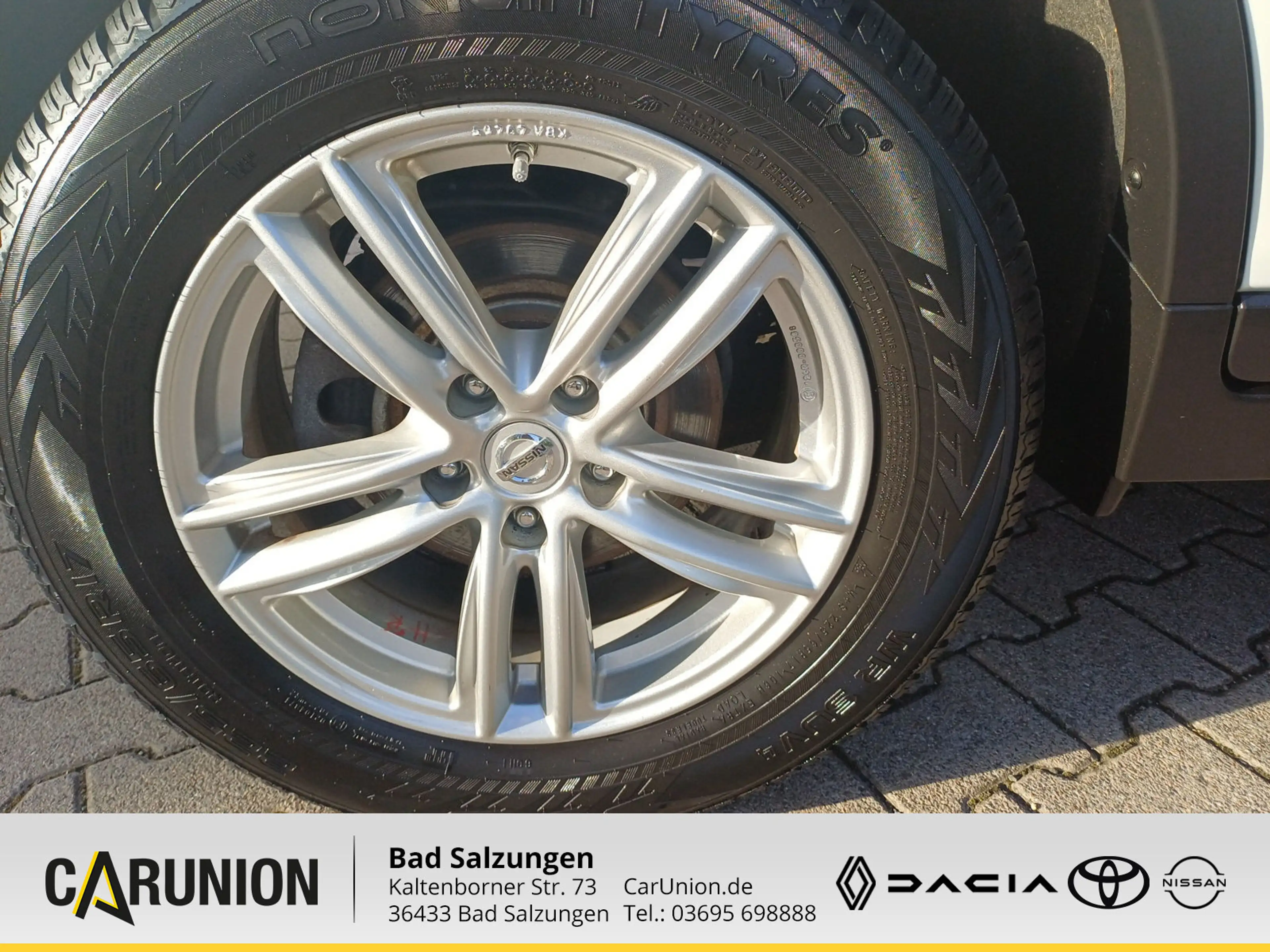 Nissan X-Trail 2,0 dCi N-Connecta 4x4 — photo 11