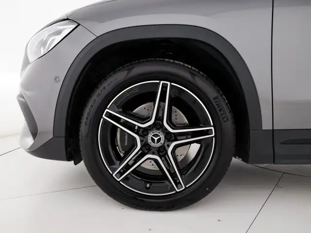 Mercedes-Benz Gla view 7
