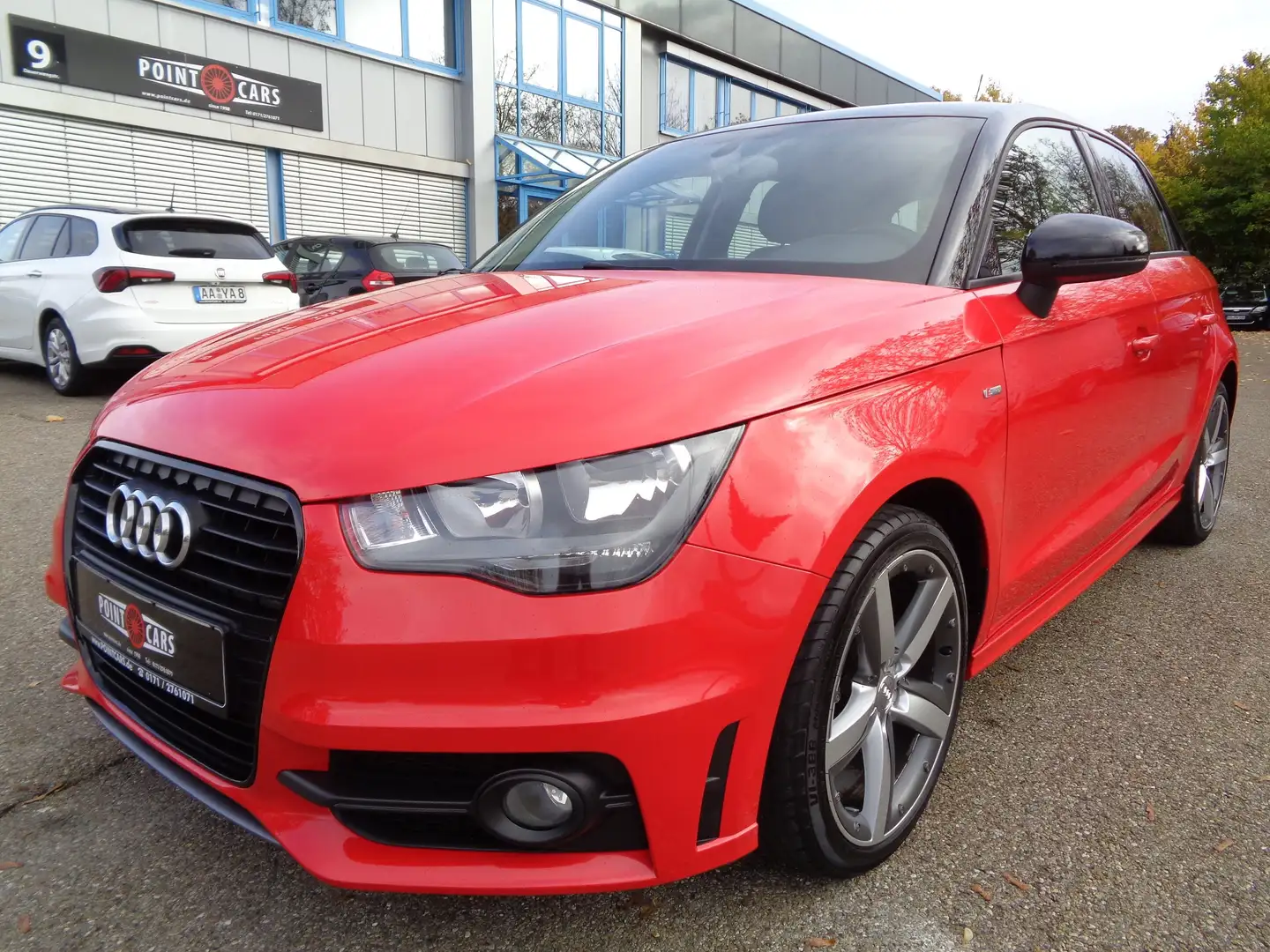 Audi A1 1.2 TFSI Sportback Attraction S-Line*SHZ-WR-2.HAND Rot - 1
