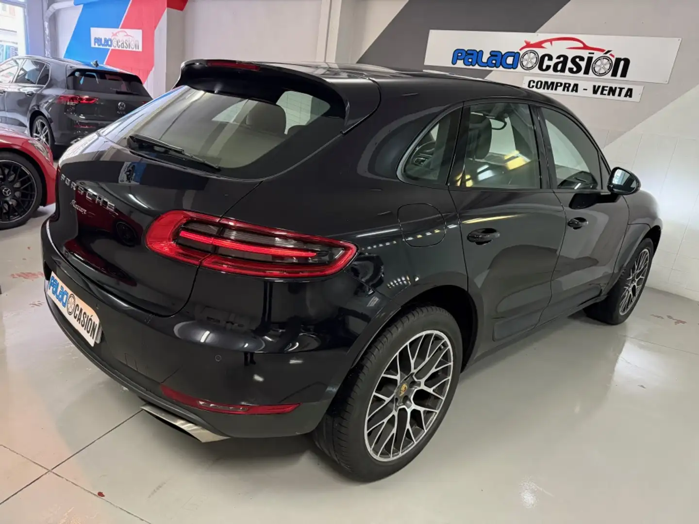 Porsche Macan Aut. Zwart - 2
