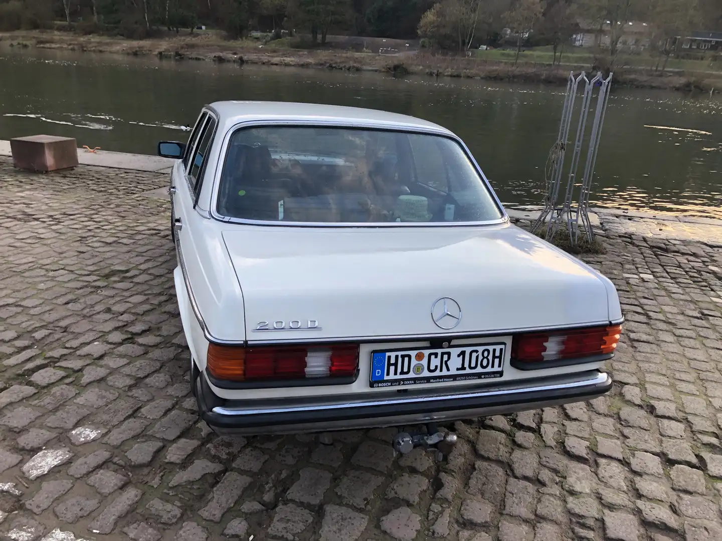 Mercedes-Benz Baureihe 123 Oldtimer 200 D Mit 240 D Motor - 1