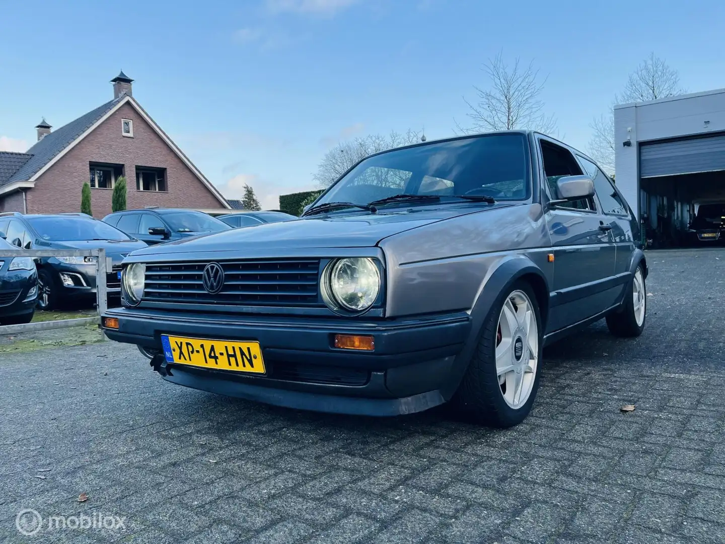 Volkswagen Golf de ultieme sleeper Golf 3.2 R32 motor 270 PK op ke siva - 1