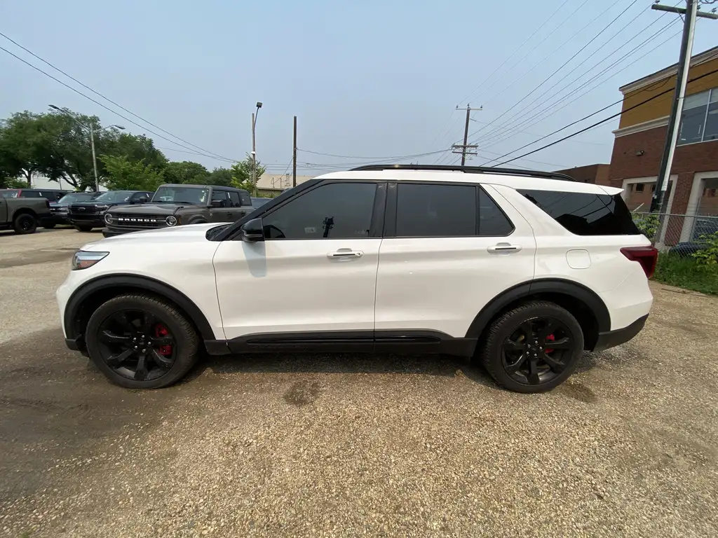 2020 Ford Explorer ST | Technology Pkg | ST Street Pack | SYNC 3 — photo 4