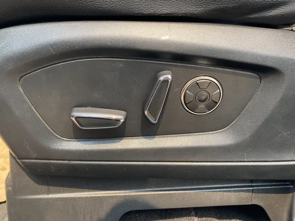 2020 Ford Explorer ST | Technology Pkg | ST Street Pack | SYNC 3 — photo 8