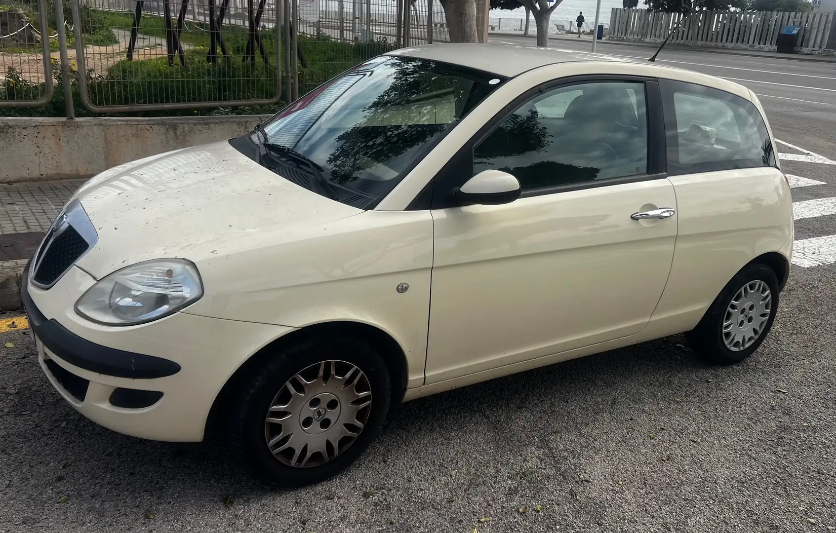 Lancia Ypsilon 1.2 8v Beige - 1