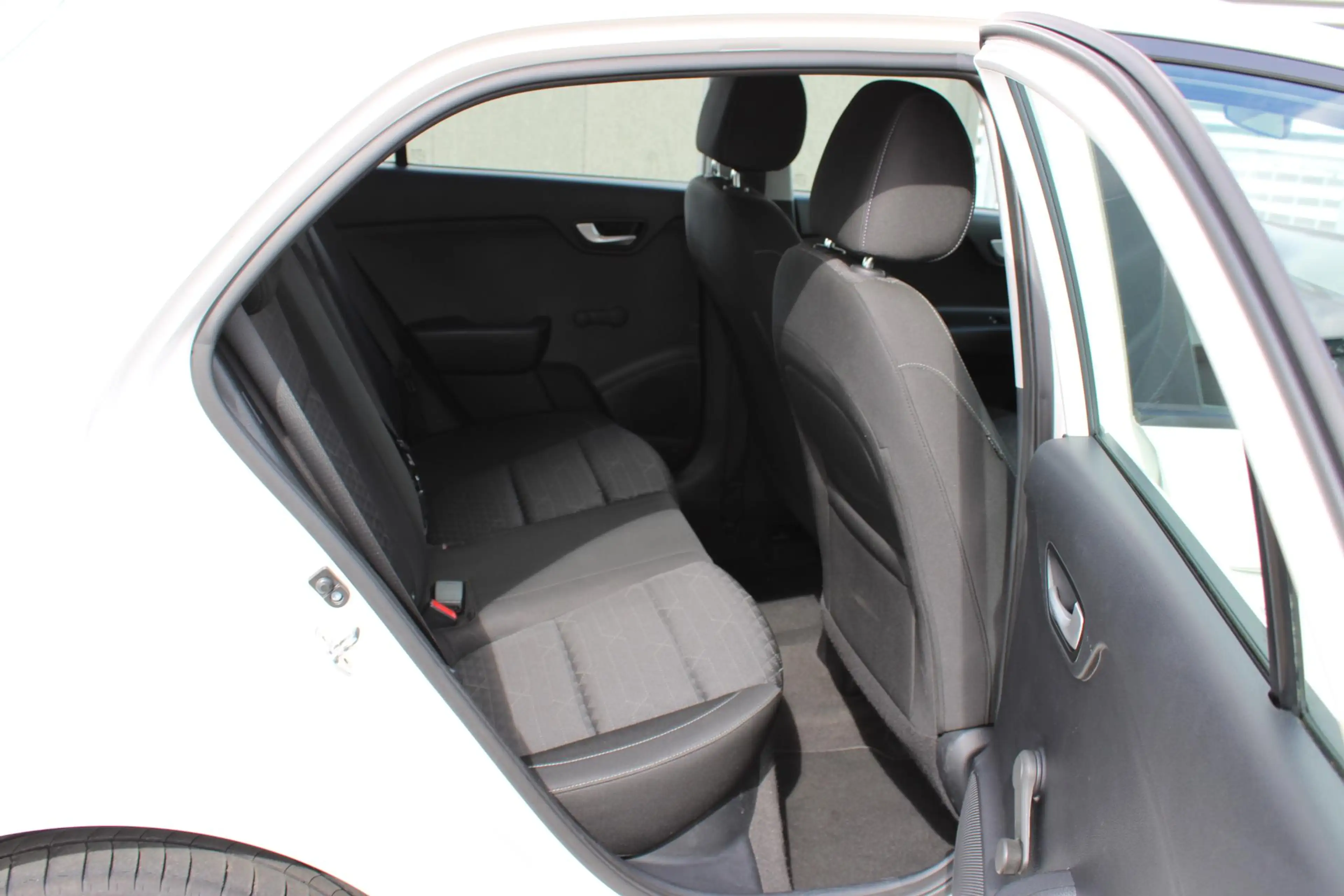 Kia Rio 1.0 TGDI ComfortPlusLine Navigator Trekhaak /  Nav — photo 12