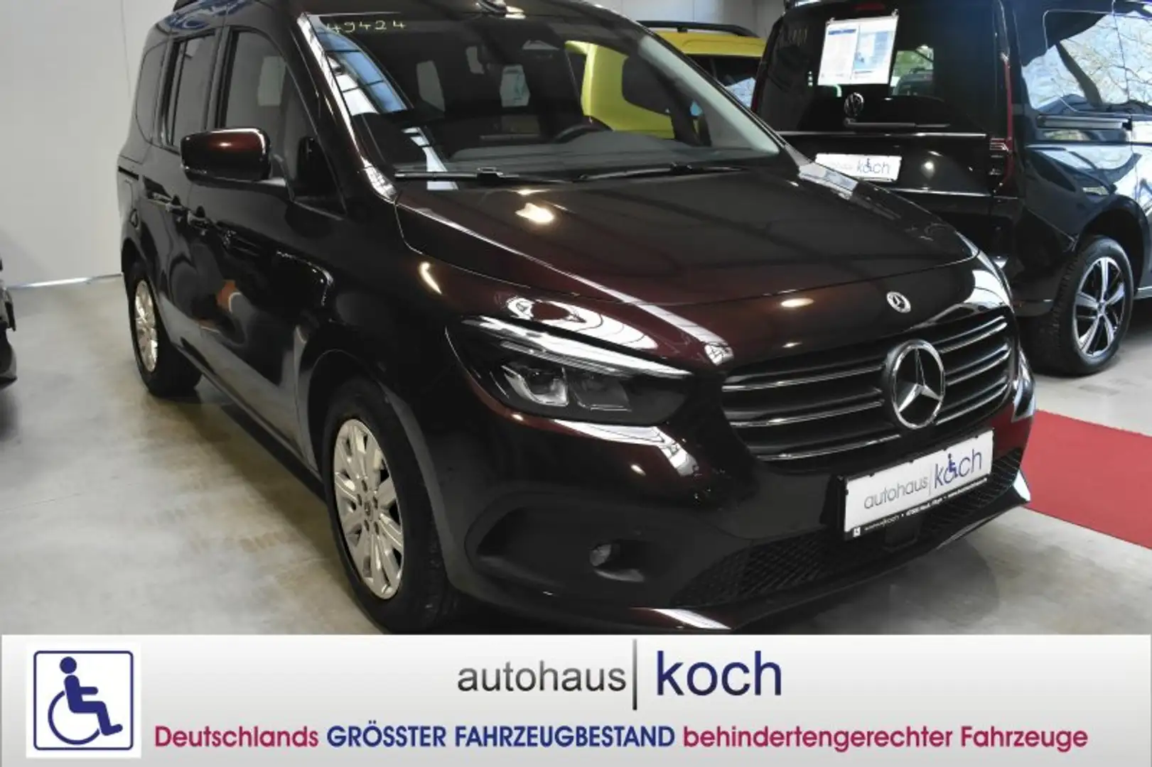 Mercedes-Benz T-Class 180 Progressive Edition rollstuhlgerecht Rouge - 2
