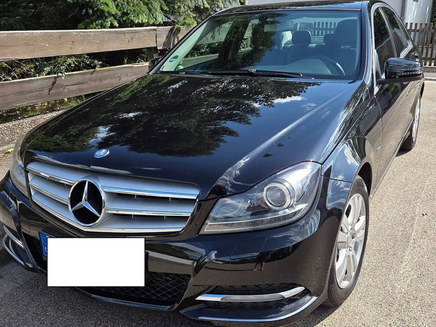 Mercedes-Benz C 180 C 180 (BlueEFFICIENCY) Avantgarde Černá - 1