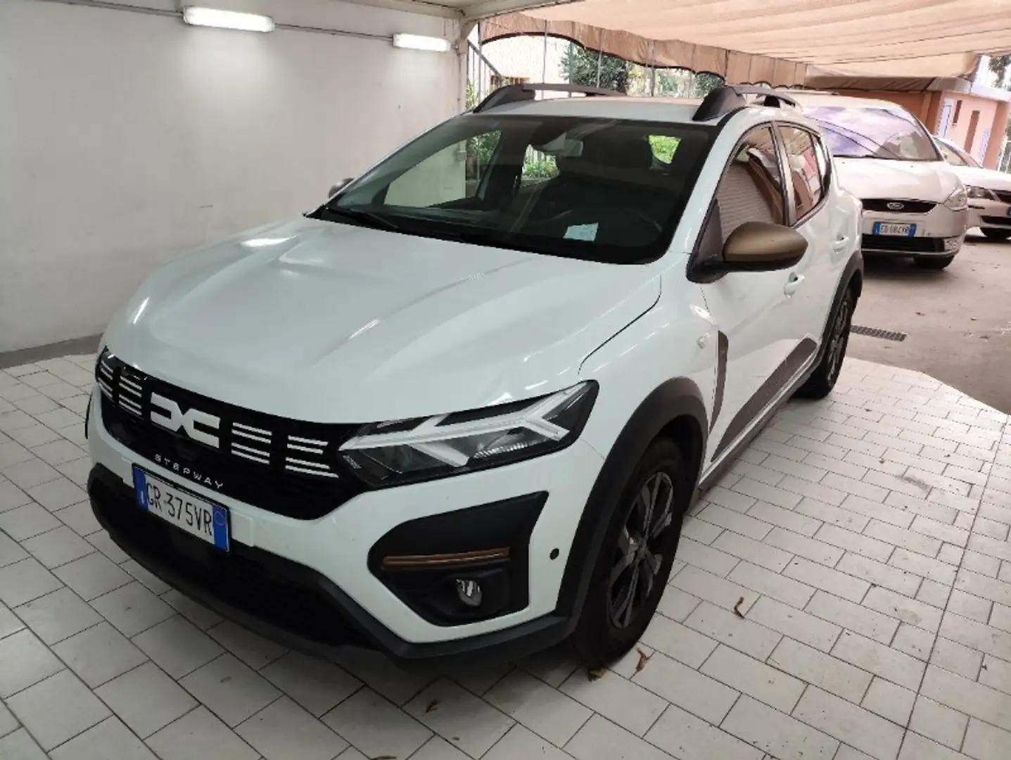 Dacia Sandero Stepway 1.0 TCe 110CV Extreme Up Blanc - 1