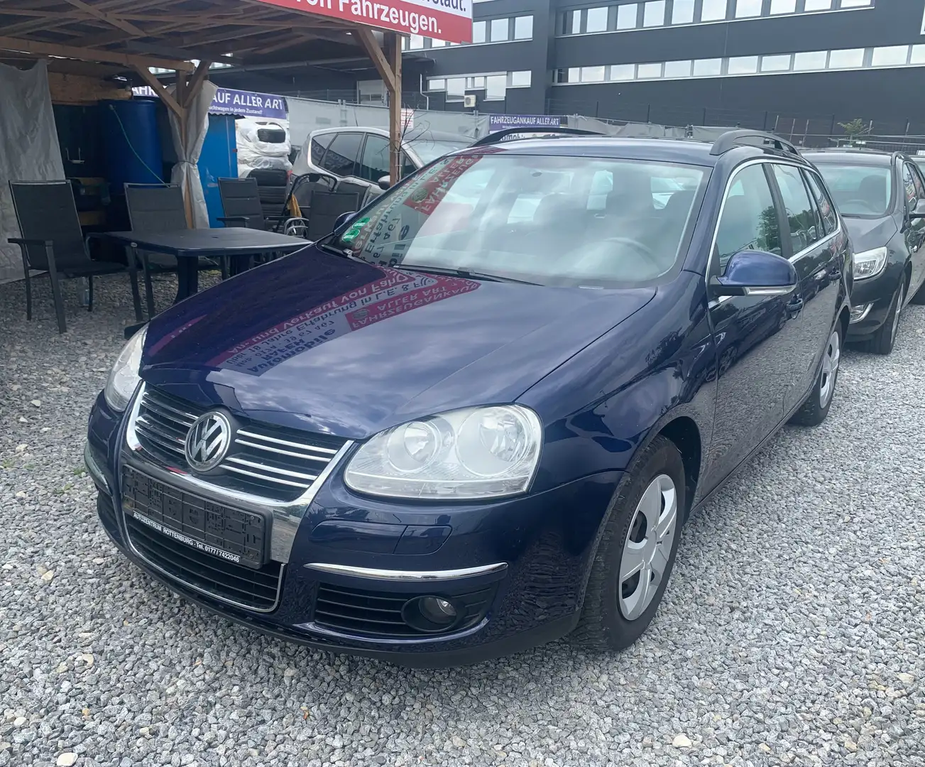 Volkswagen Golf Variant 2.0 TDI DPF . Einparkhilfe. Anhängerkupplung Bleu - 2