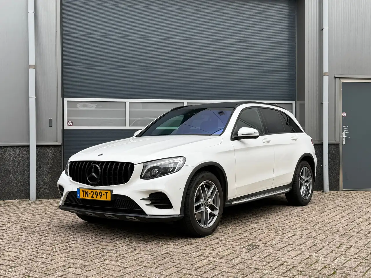 Mercedes-Benz GLC 220