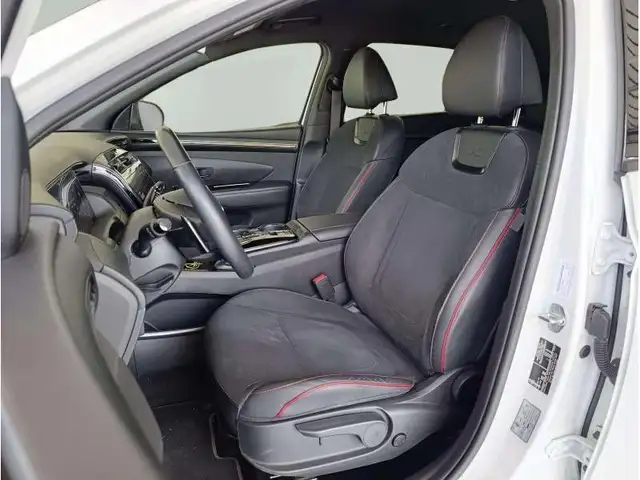 Hyundai Tucson view 25