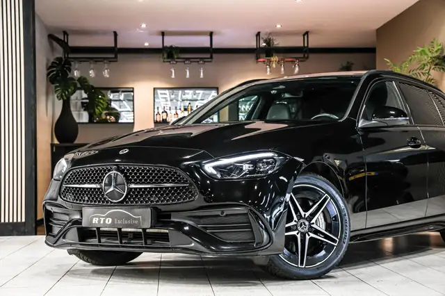 Mercedes-Benz C-Class view 6