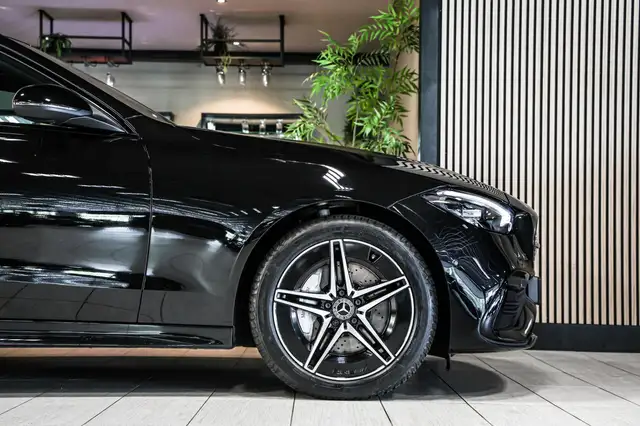 Mercedes-Benz C-Class view 15