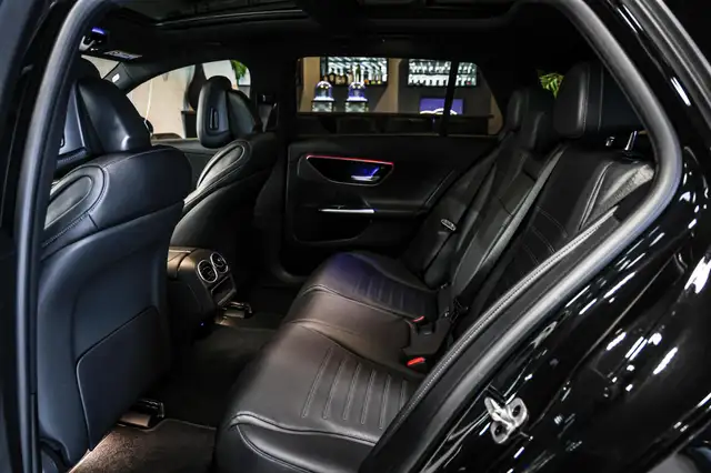 Mercedes-Benz C-Class view 10