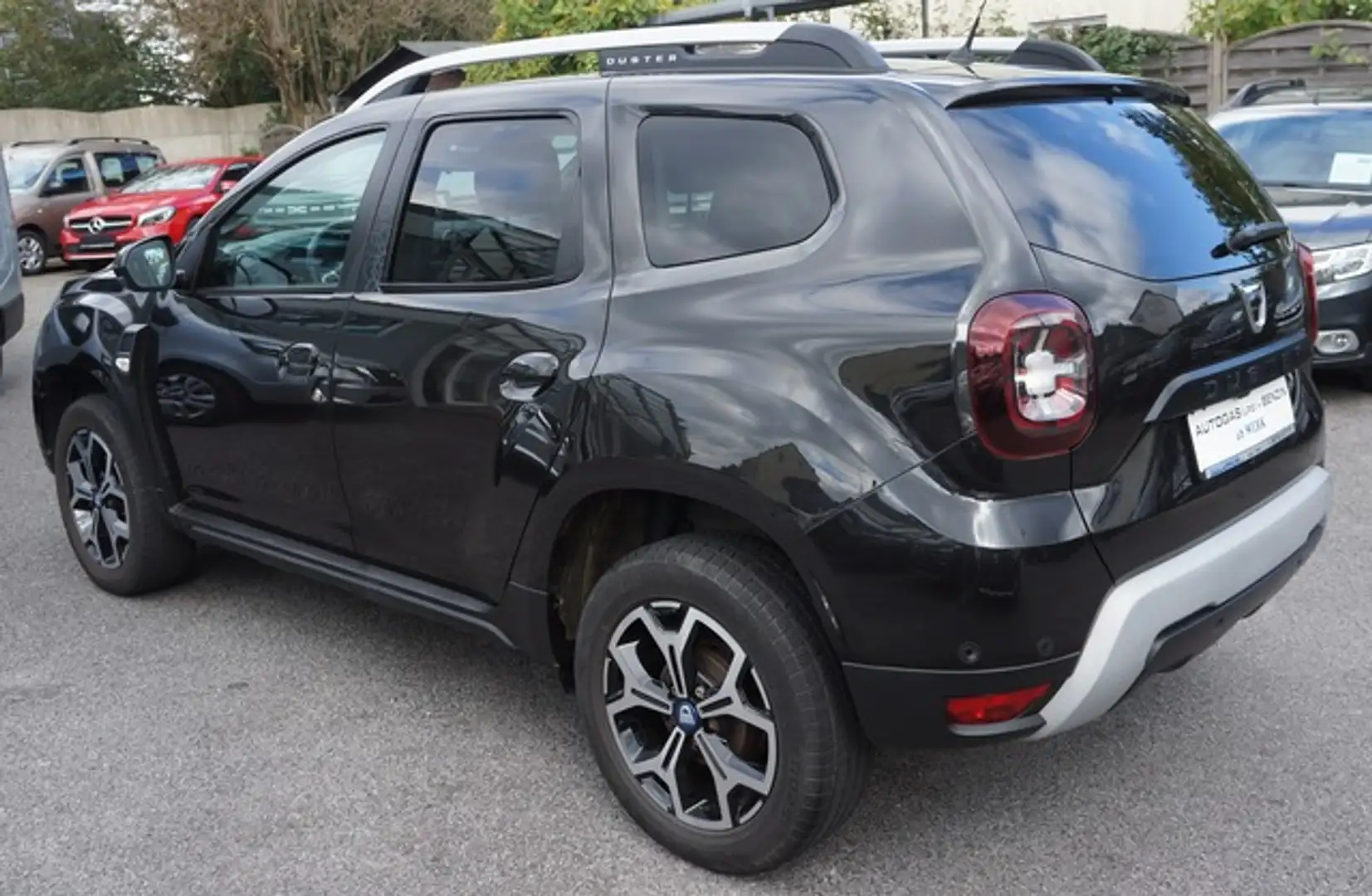 Dacia Duster LPG Celebration+*NAVI+4xCAM Klimaautomatik ALLWETT Schwarz - 2