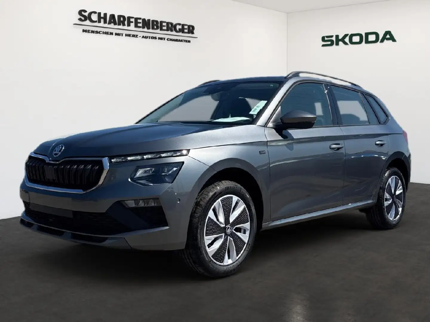 Skoda Kamiq Kamiq Tour 1,0TSI 85kW *ACC;NAVI;SHZ* Gris - 1