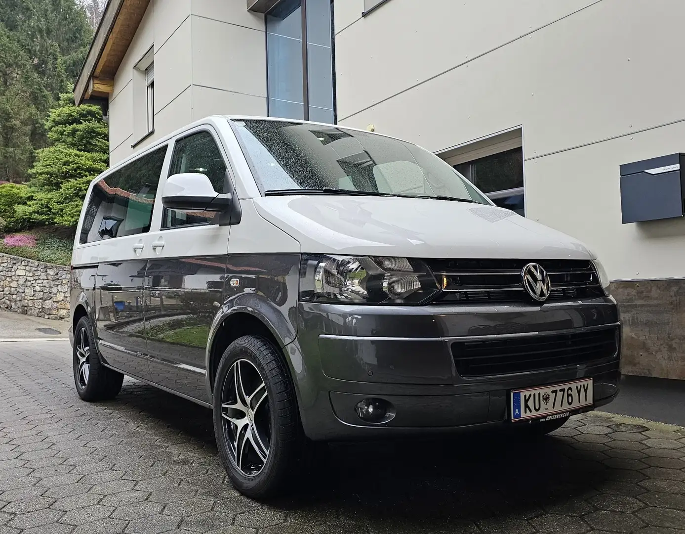 Volkswagen T5 Multivan Startline 2,0 TDI 4motion D-PF - 1