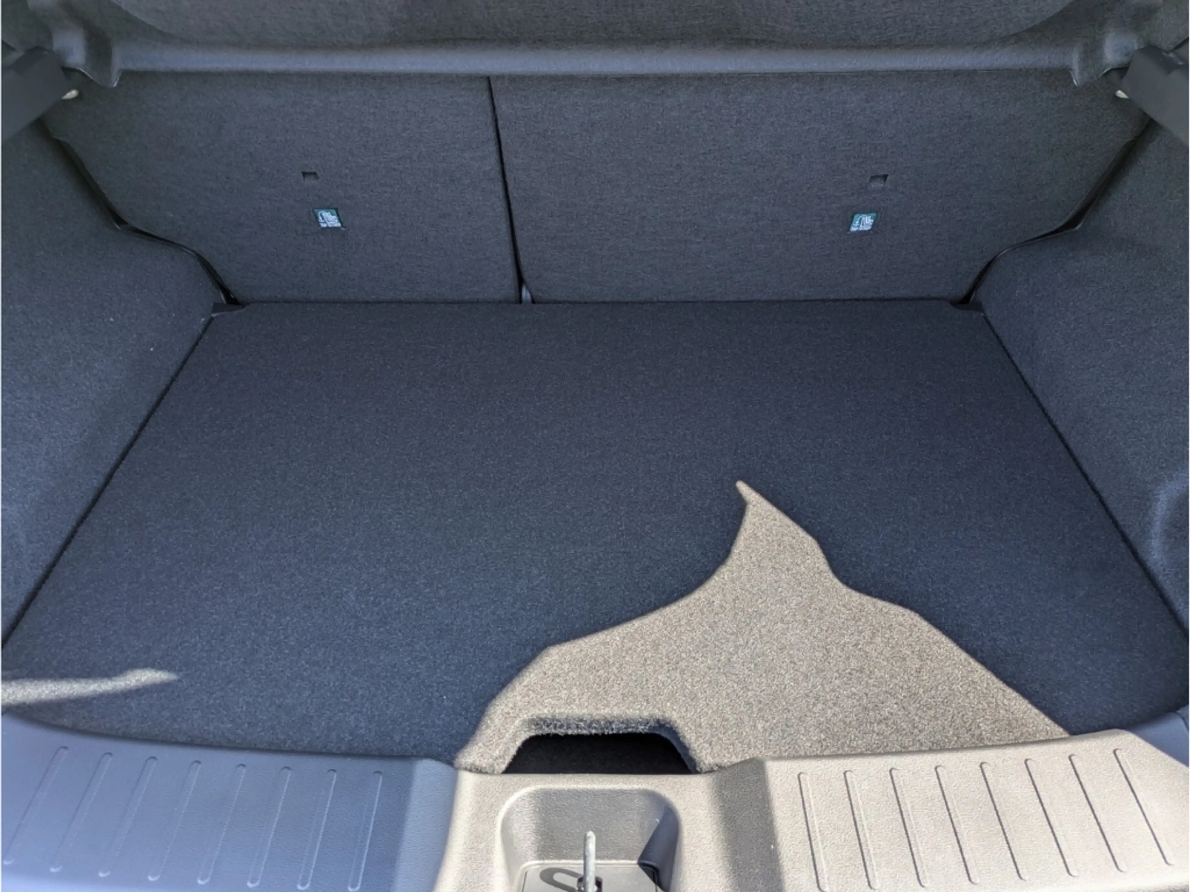 Nissan Juke N-CONNECTA 1.6 Hybrid 143PS 4AMT Winter II Navi Di — photo 13