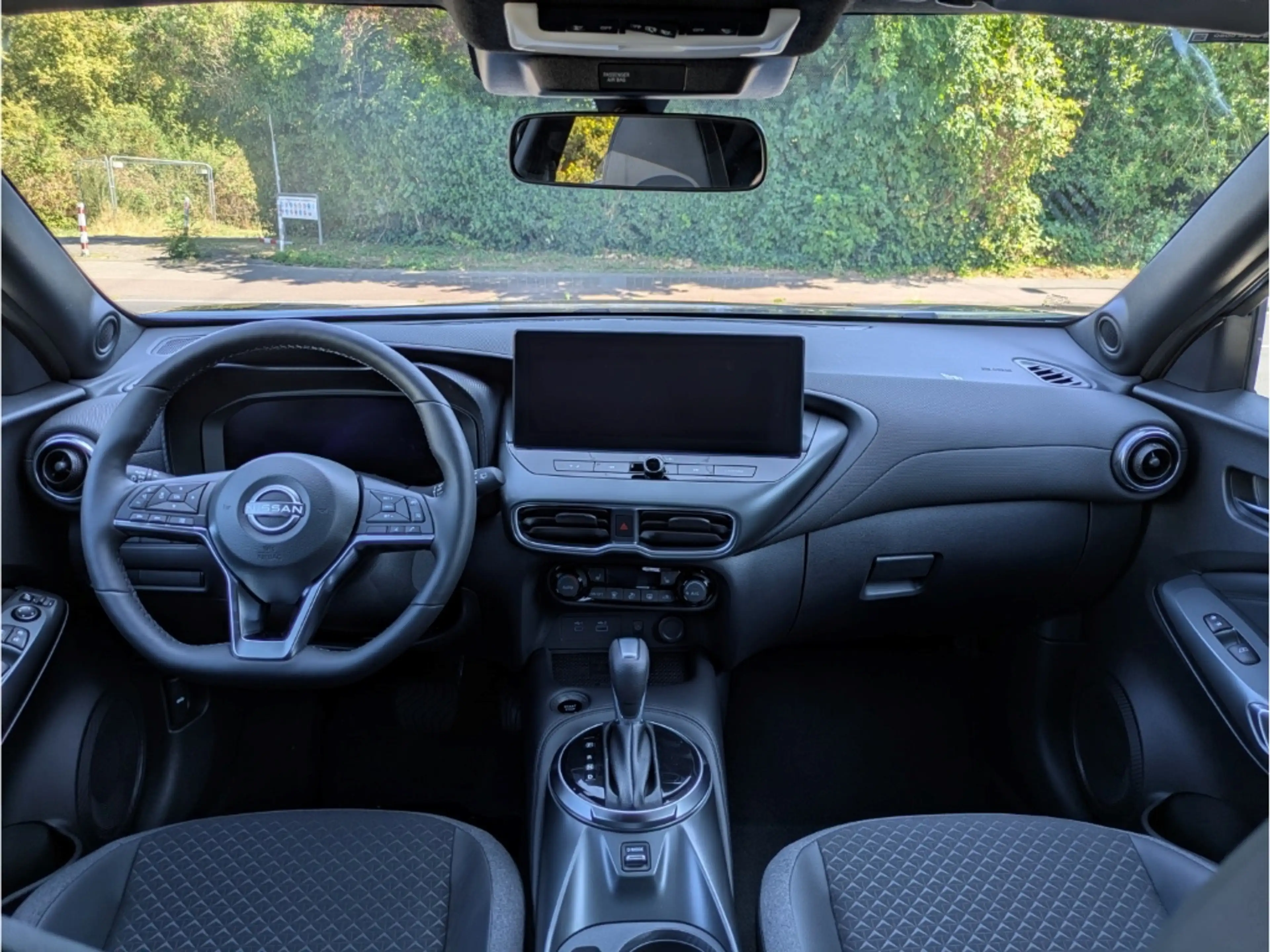Nissan Juke N-CONNECTA 1.6 Hybrid 143PS 4AMT Winter II Navi Di — photo 7
