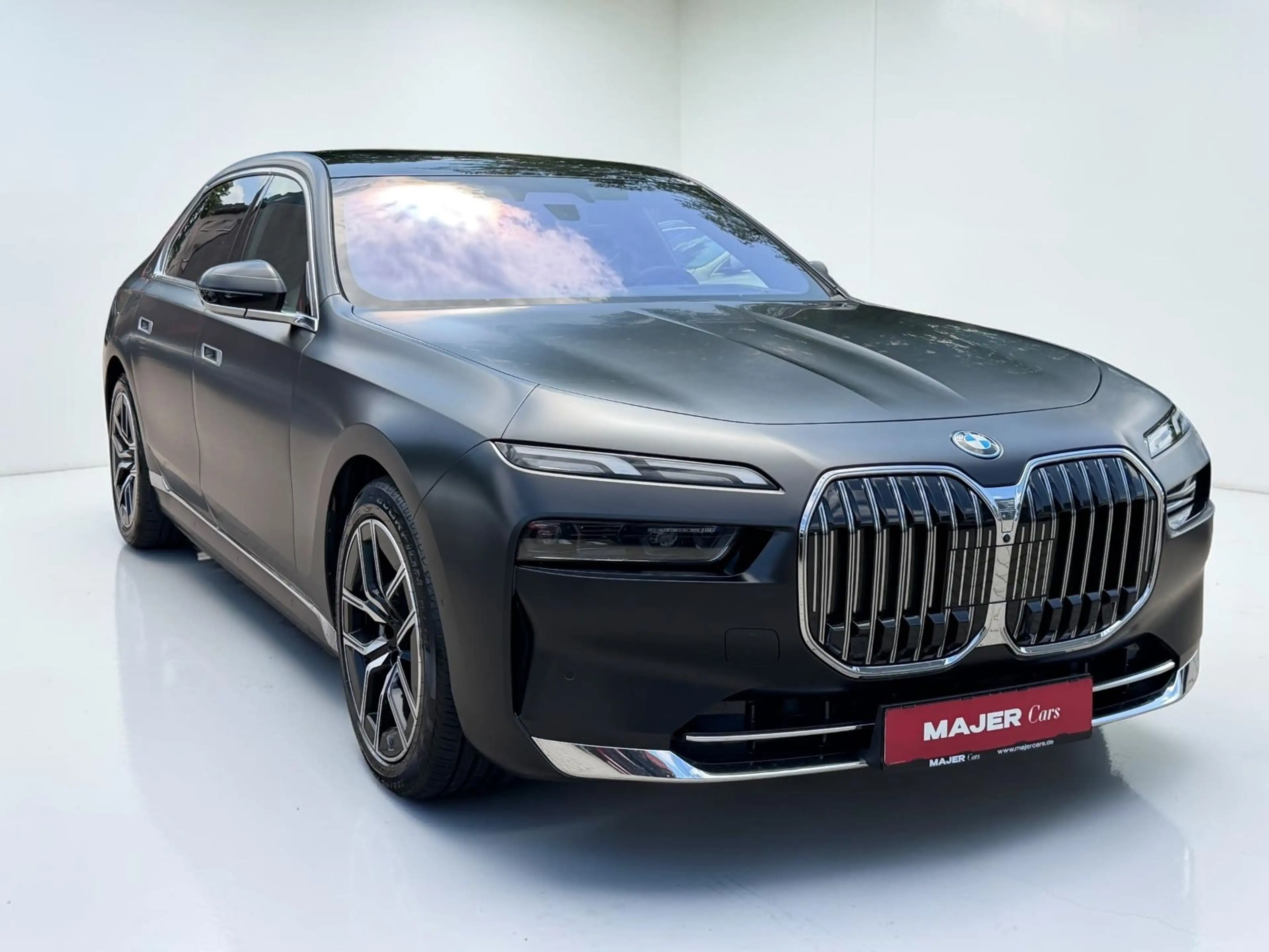 BMW 750 E xDrive Design Pure Excellence*PANO*VOLLVOLL — photo 4