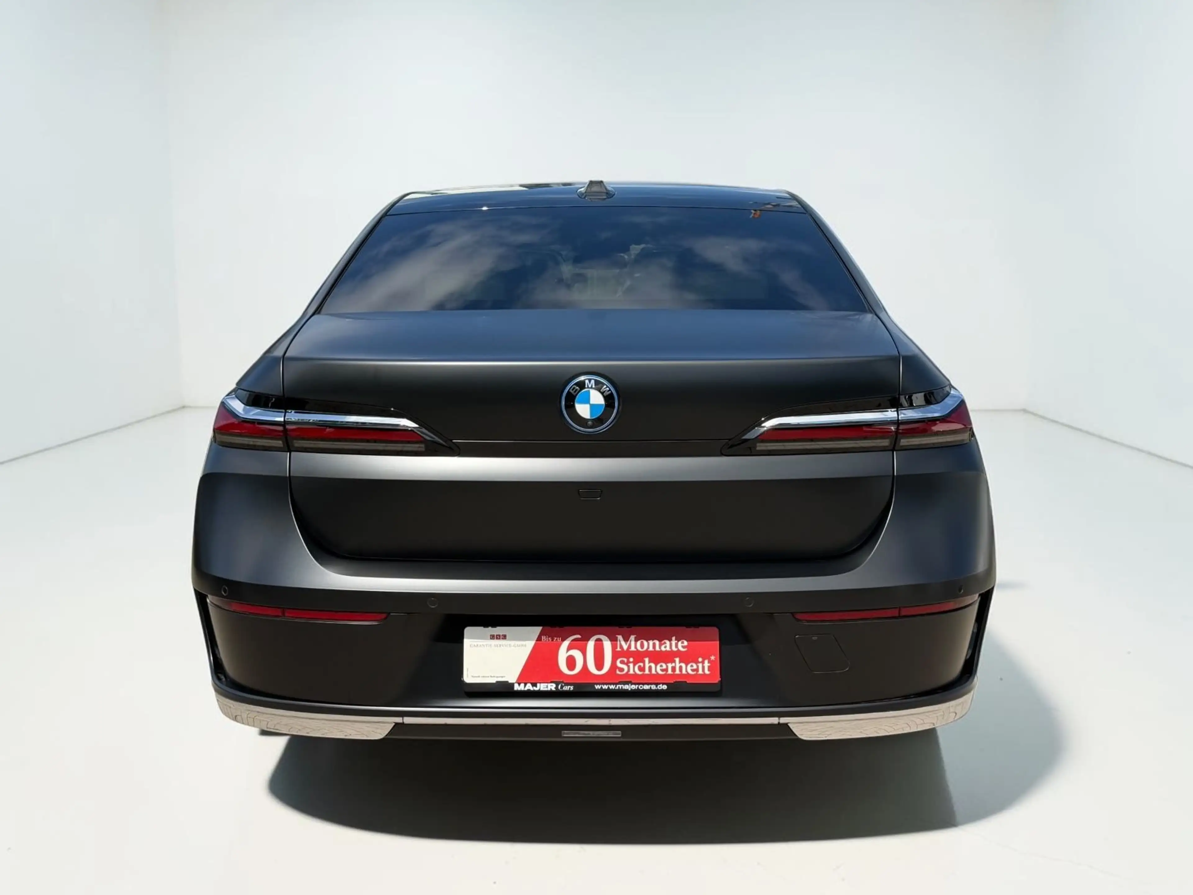 BMW 750 E xDrive Design Pure Excellence*PANO*VOLLVOLL — photo 9