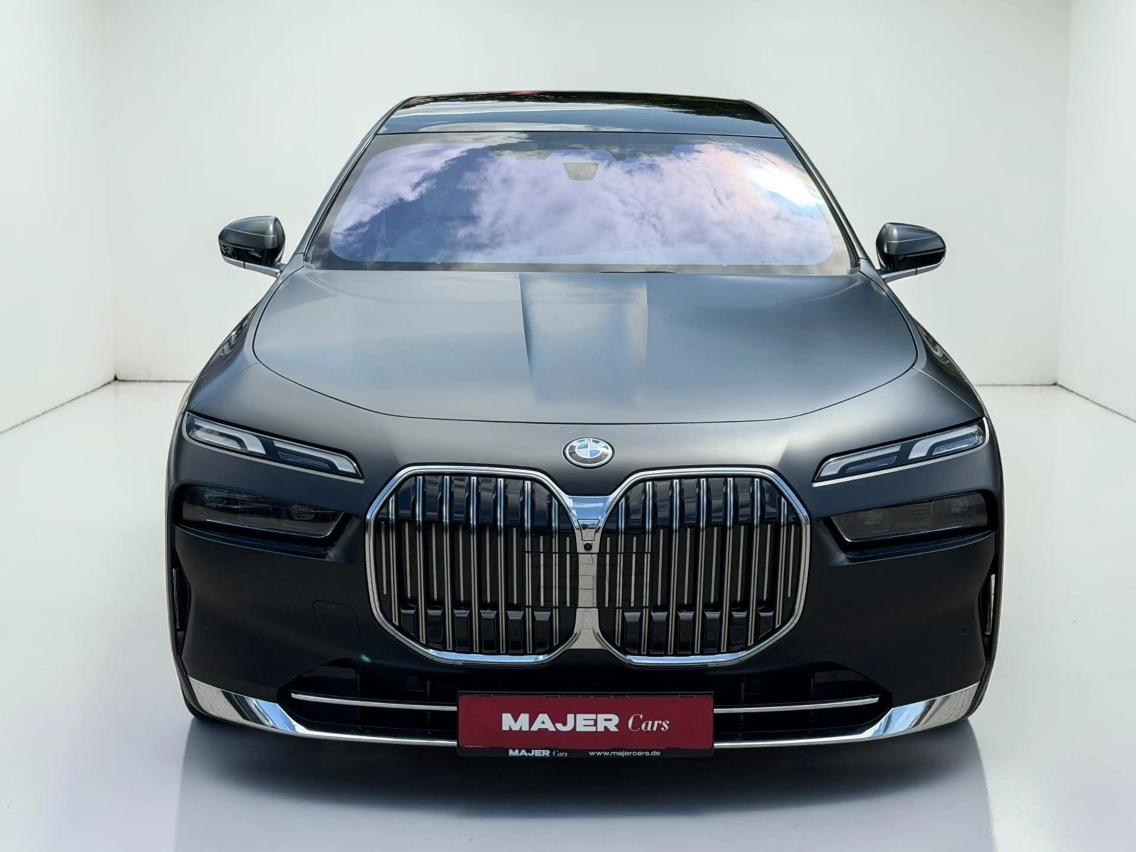 BMW 750 E xDrive Design Pure Excellence*PANO*VOLLVOLL — photo 3