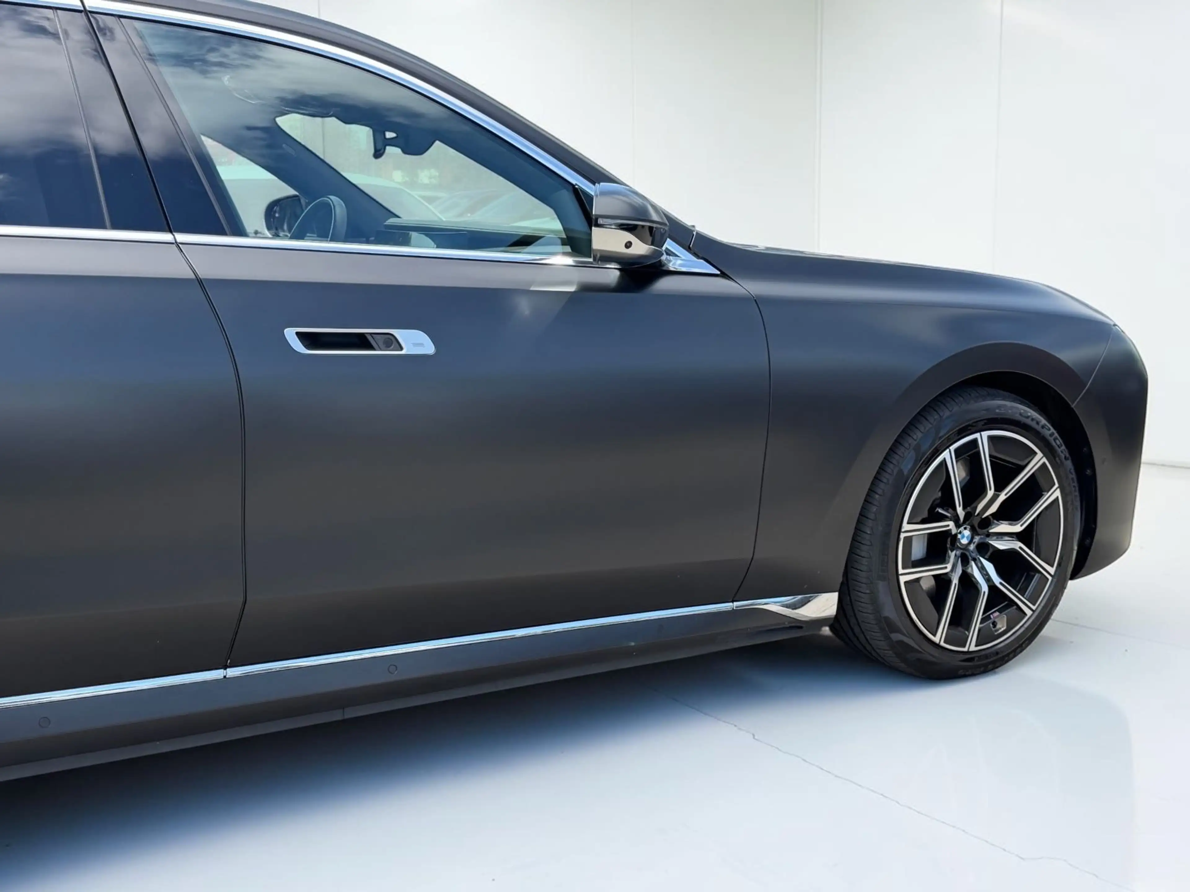 BMW 750 E xDrive Design Pure Excellence*PANO*VOLLVOLL — photo 6