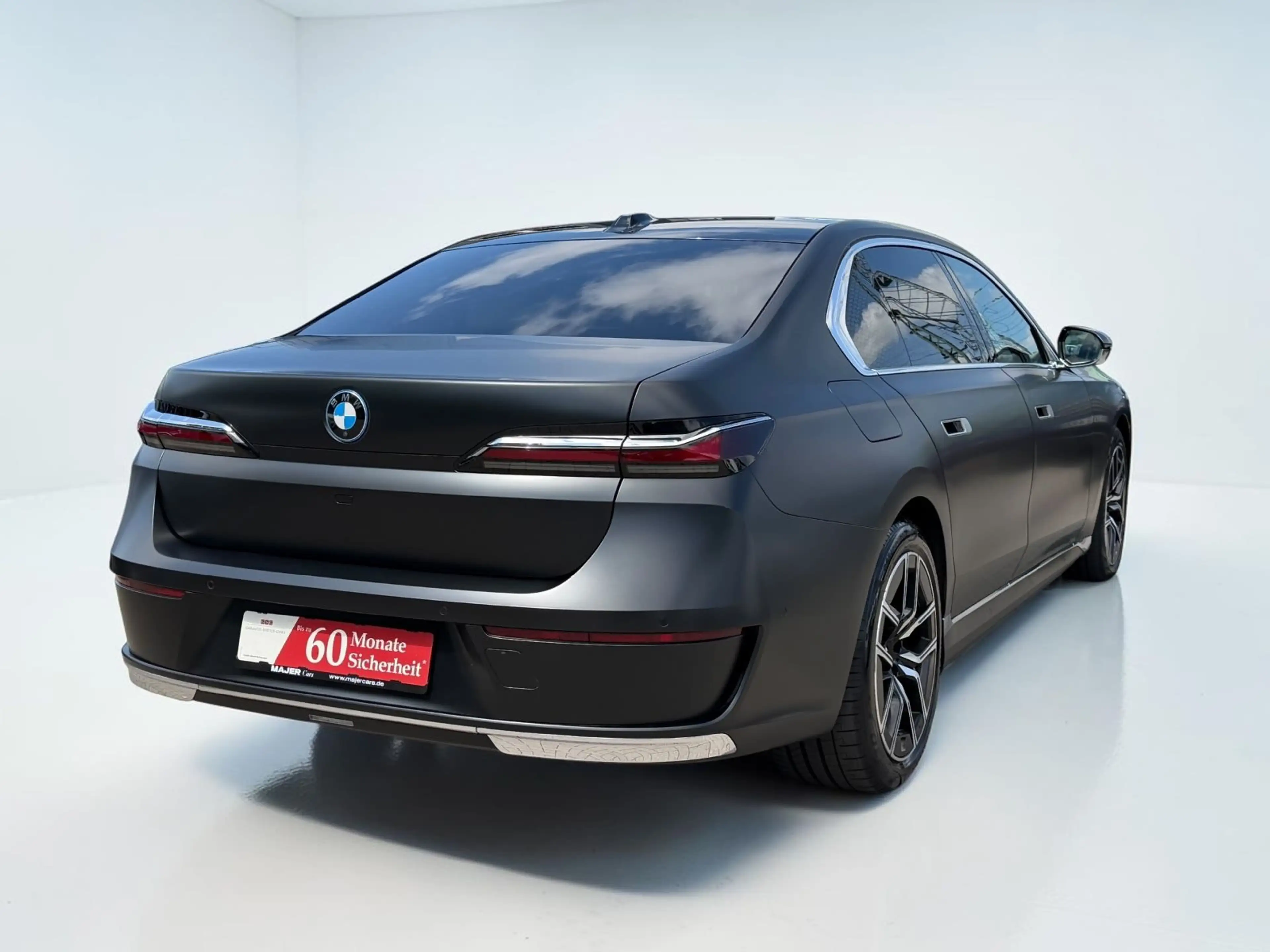 BMW 750 E xDrive Design Pure Excellence*PANO*VOLLVOLL — photo 8