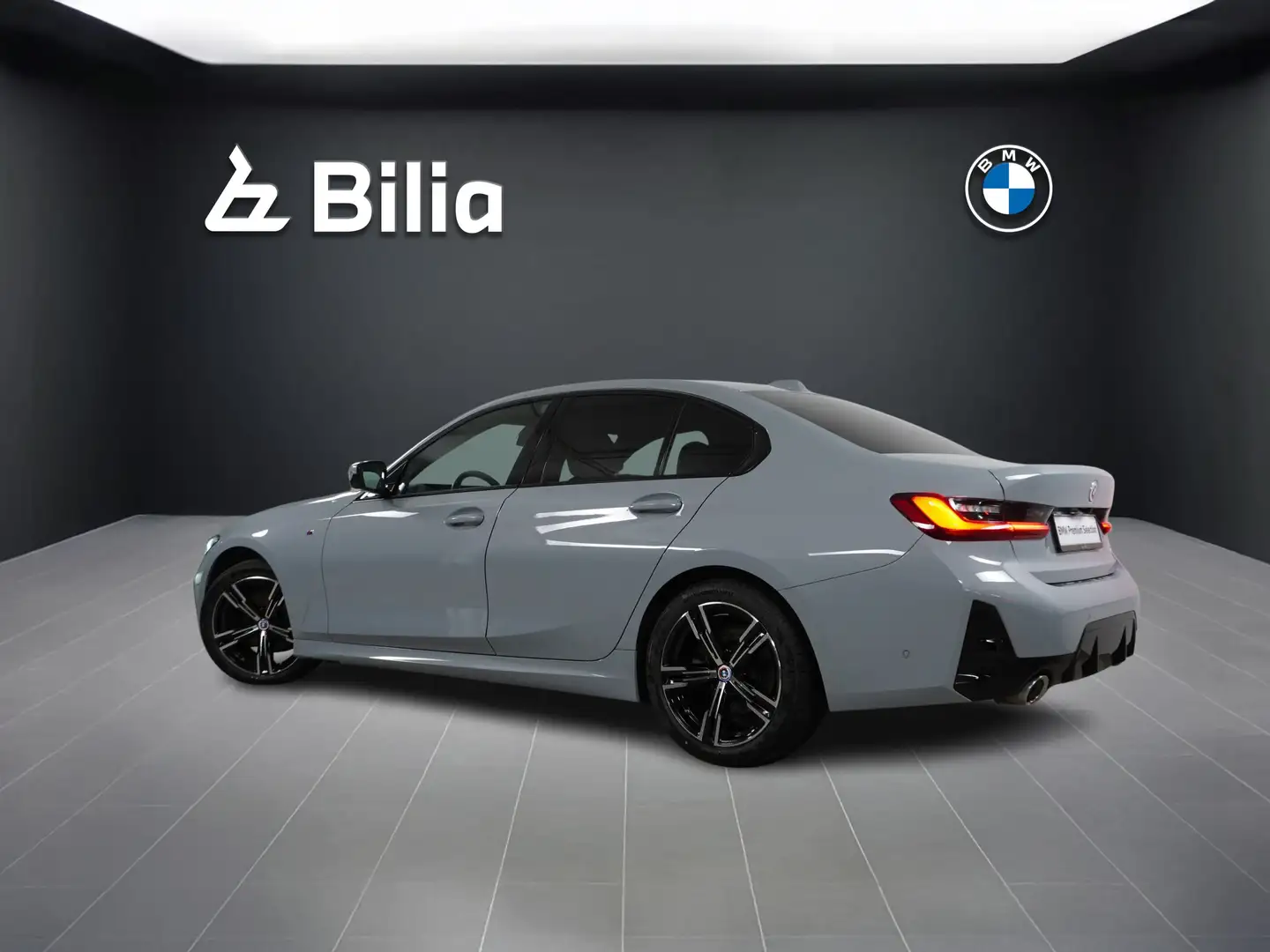 BMW 320 d xDrive M Sportpaket Grijs - 2