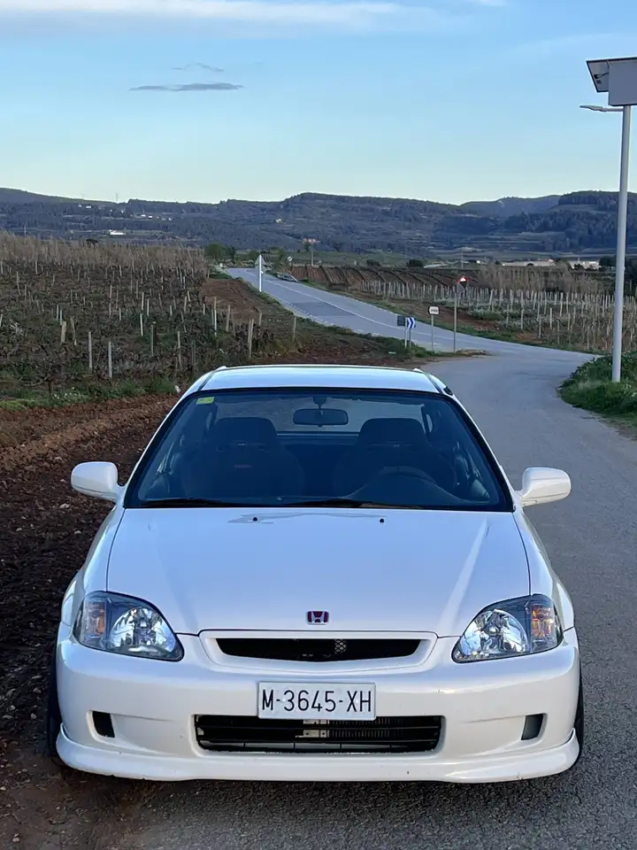 Honda Civic 1.6 VTi VTEC, foto 2