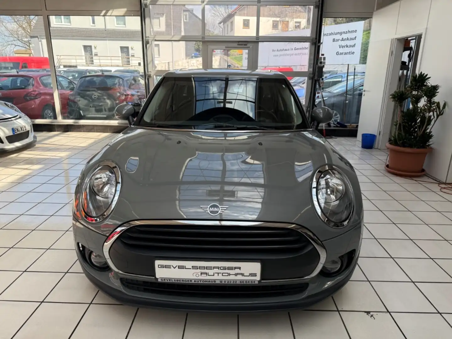 MINI One Clubman 1.5*Klimatronic*SHZ*Alufelgen*1.Hand Grau - 2