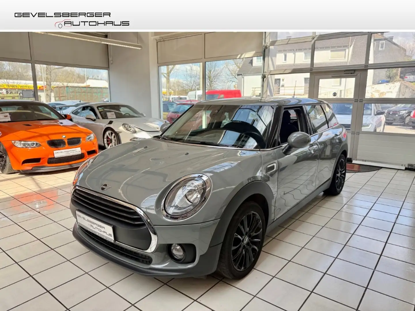 MINI One Clubman 1.5*Klimatronic*SHZ*Alufelgen*1.Hand Grau - 1
