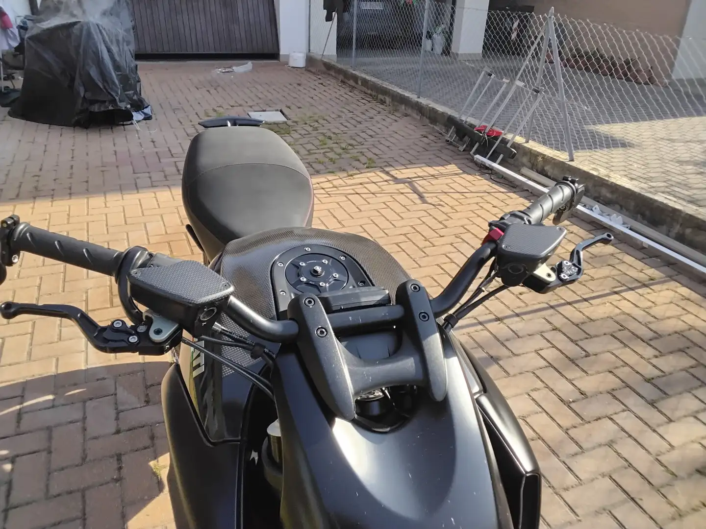 Ducati Diavel Carbon Negru - 1