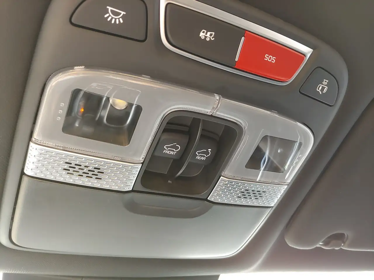 Kia Telluride снимка Kia Telluride