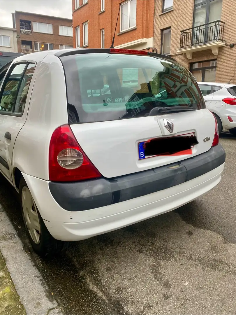 Renault Clio 1.2i Authentique Weiß - 2