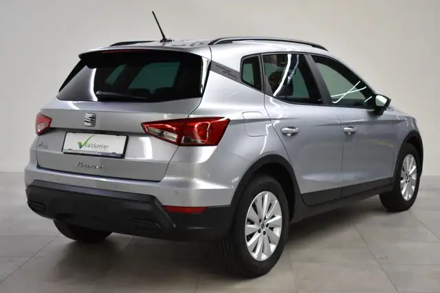 Seat Arona view 4