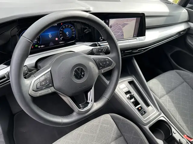 Volkswagen Golf view 9