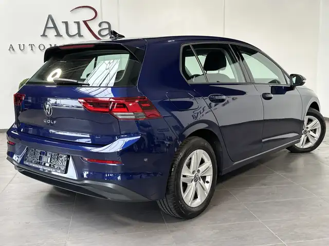Volkswagen Golf view 4