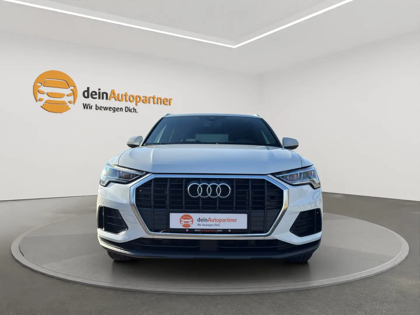 Audi Q3 45 TFSI e S Line NAVI/LED/LEDER/ACC/LANE/RFK/VIRTU Weiß - 2