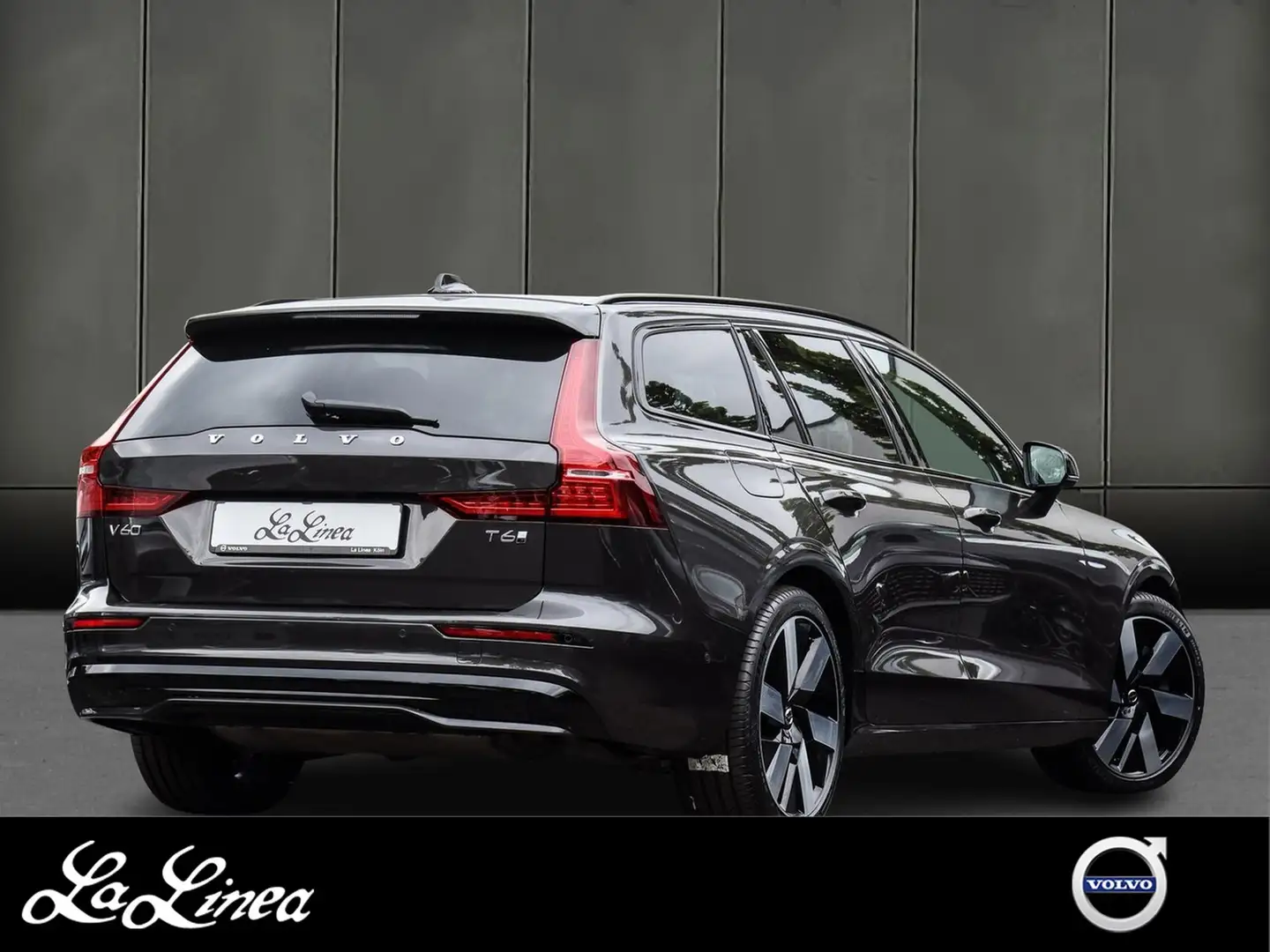 Volvo V60 T6 Recharge AWD Ultra Dark NP:82.540,-//AHK/360... Grau - 2