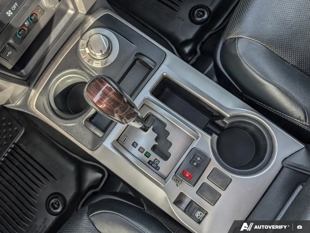 Toyota 4-Runner снимка Toyota 4-Runner