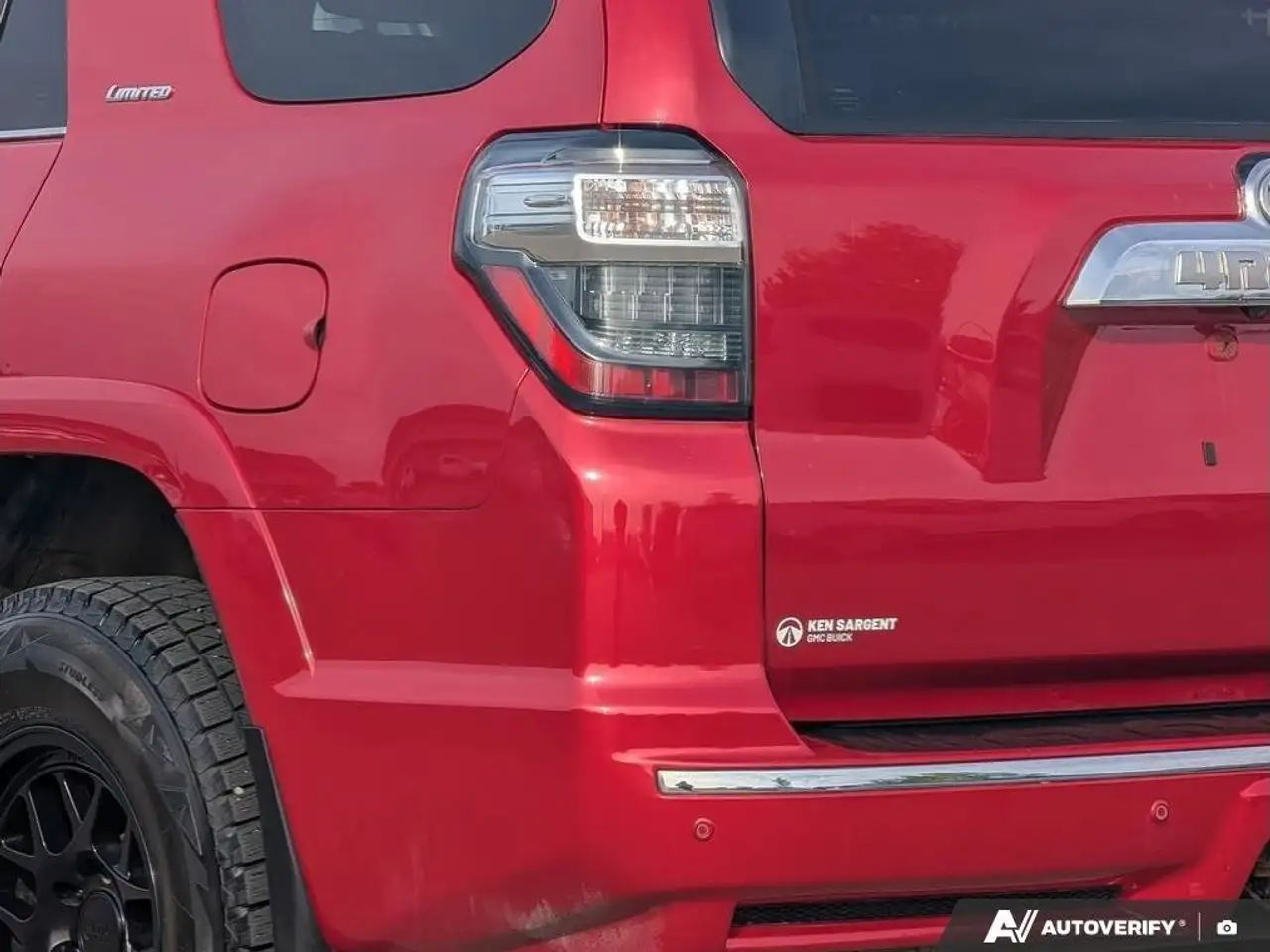 Toyota 4-Runner снимка Toyota 4-Runner