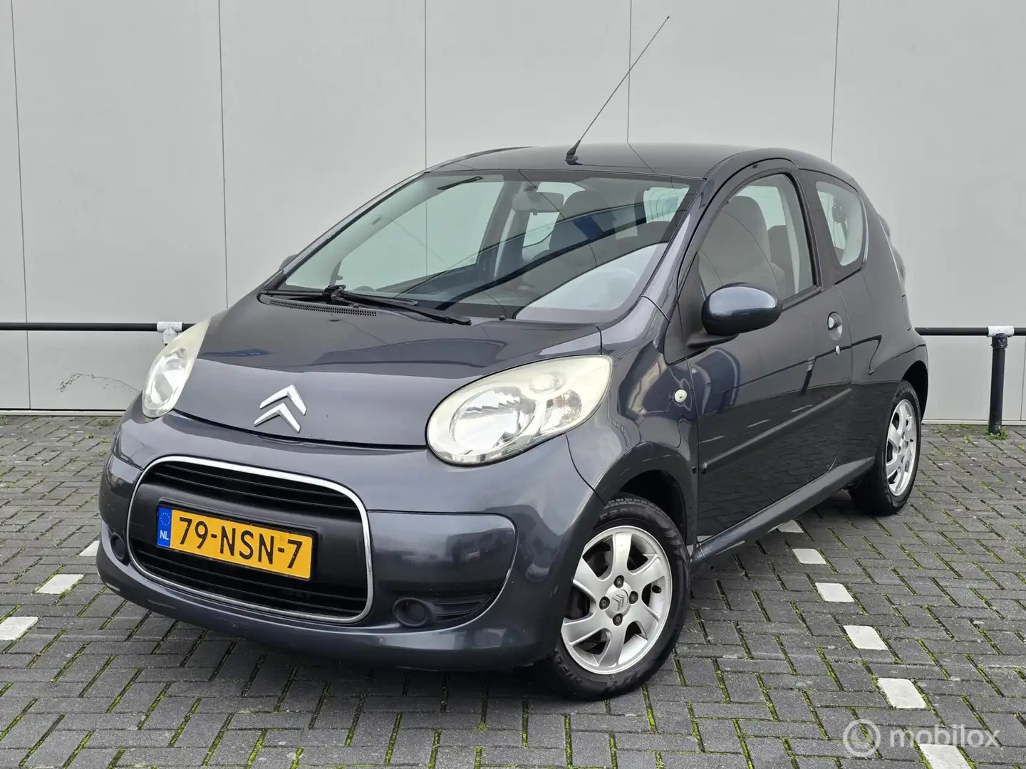 Citroen C1 1.0-12V Exclusive Nieuwe apk + onderhoud! Gris - 1
