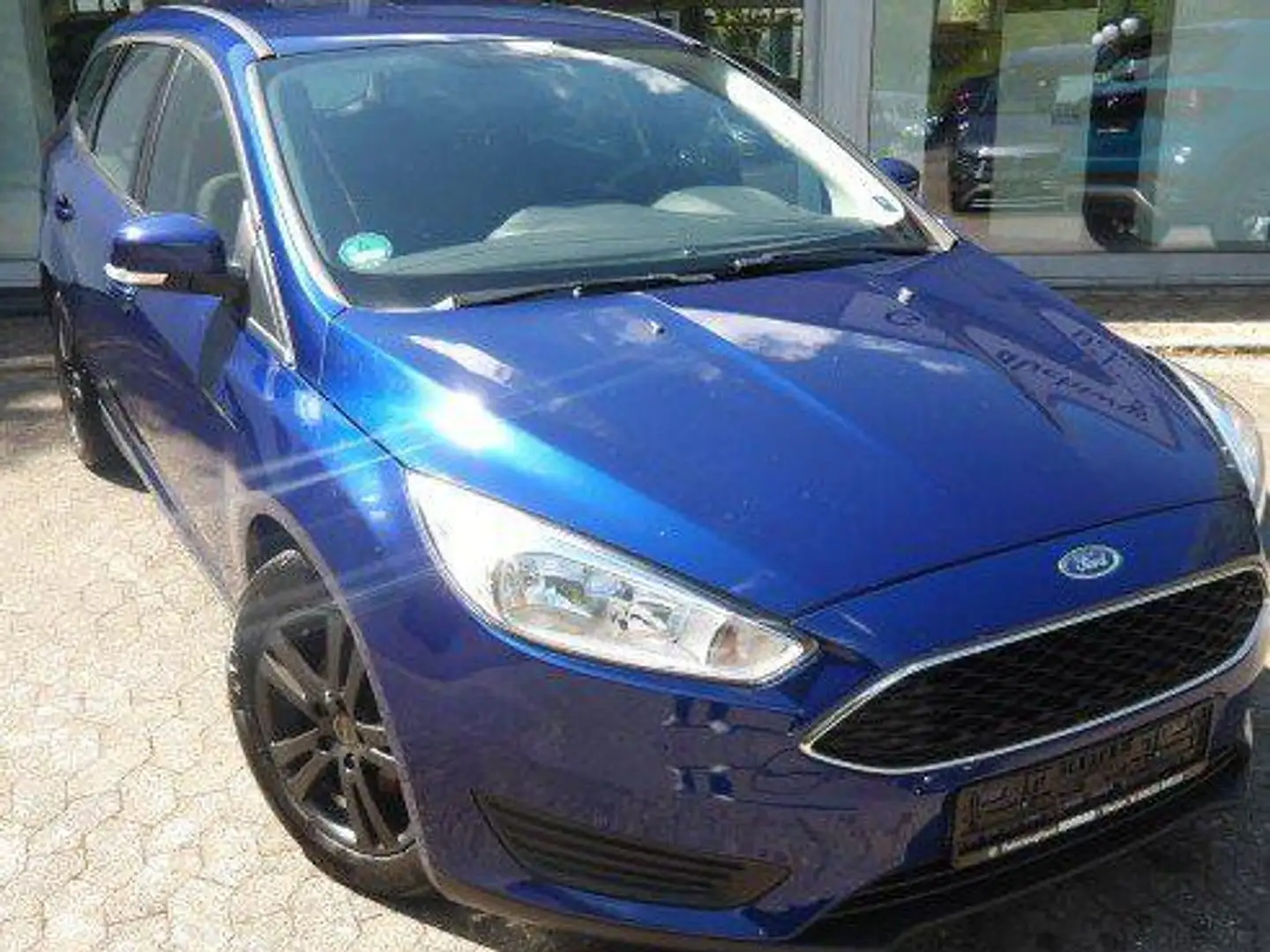 Ford Focus Trend Bleu - 1